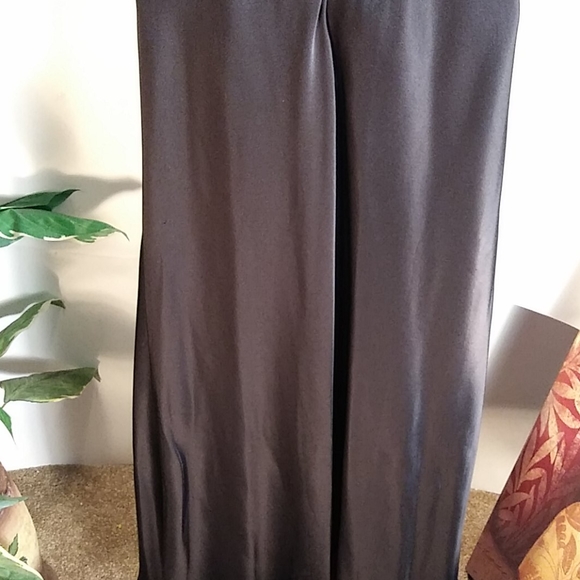 Calvin Klein - Picture 6 of 7